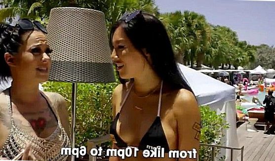 засадили девке в жопу, порно видео