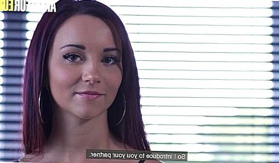 Молодые 18+: Эротика шлюшки в душе, порно видео